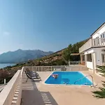 Stunning In With Wifi Orebić