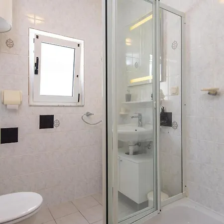 Stunning In With Wifi Orebić