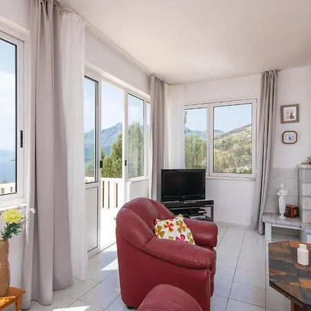 Cozy In With House A Panoramic View Orebic